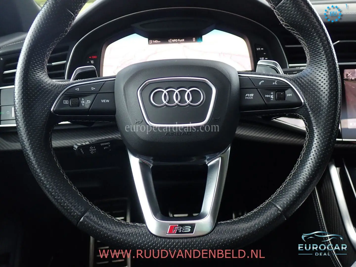 Audi RSQ8