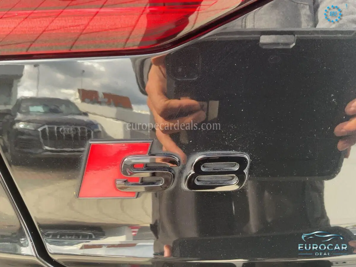 Audi S8