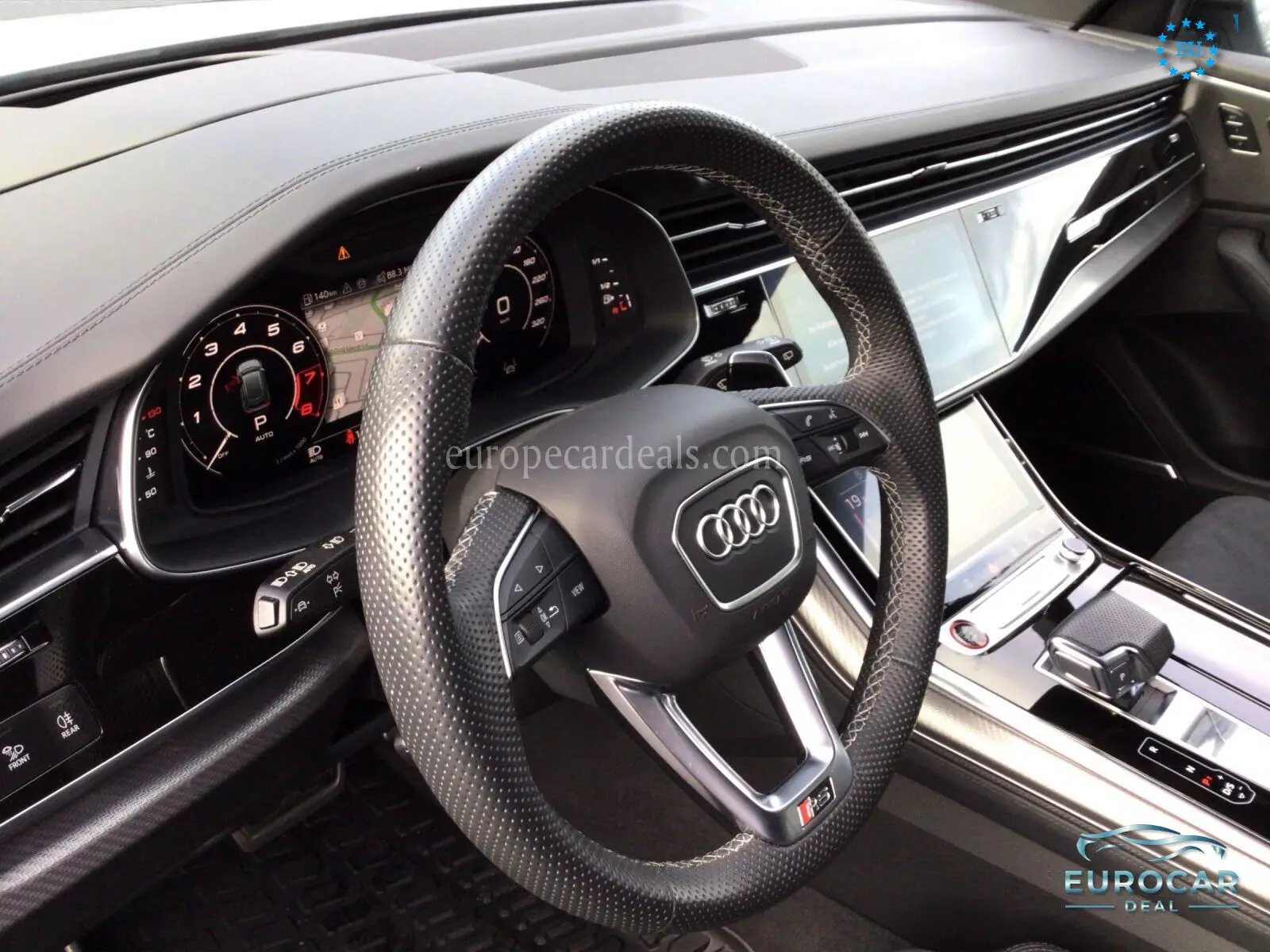 Audi RSQ8
