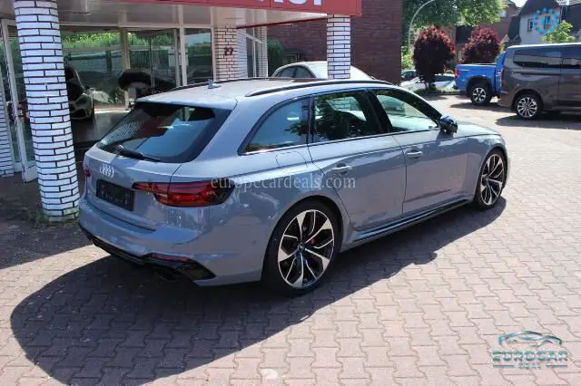 Audi RS4