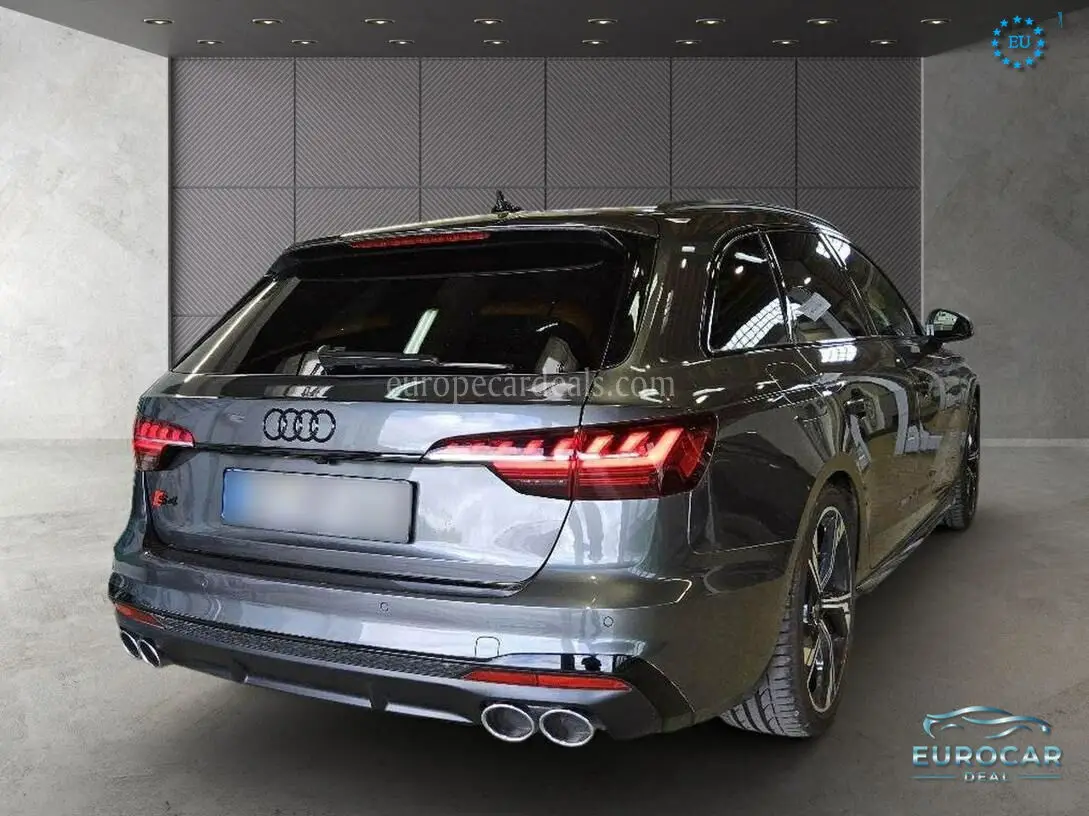 Audi S4
