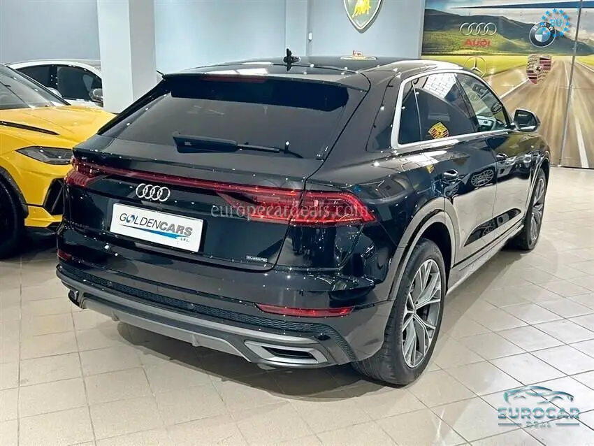 Audi Q8
