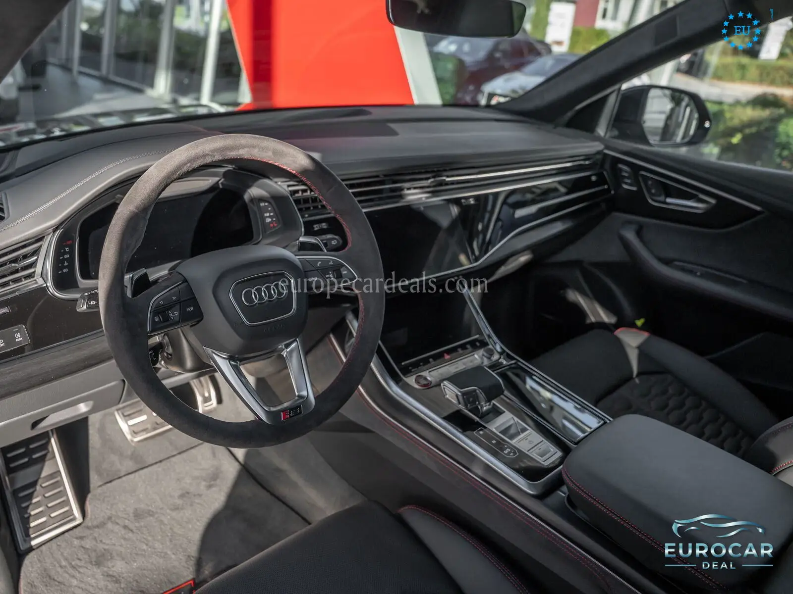 Audi RSQ8