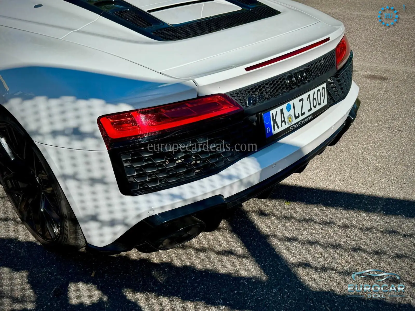 Audi R8