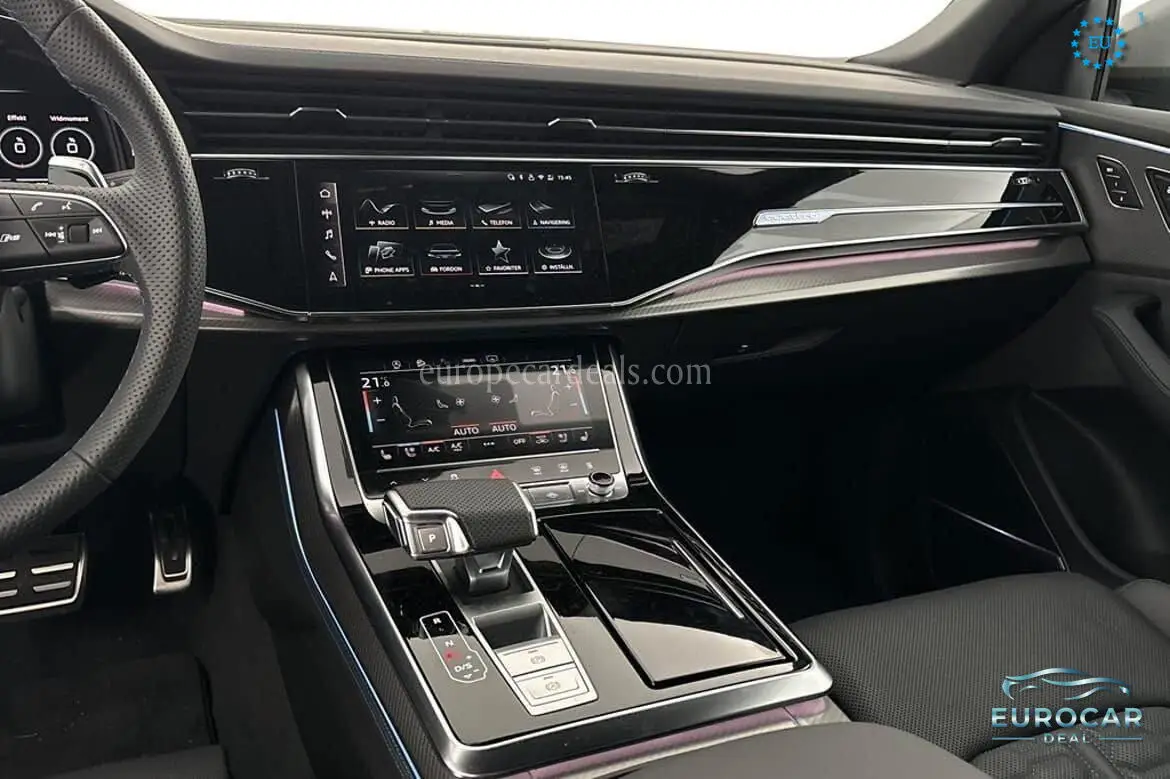 Audi RSQ8