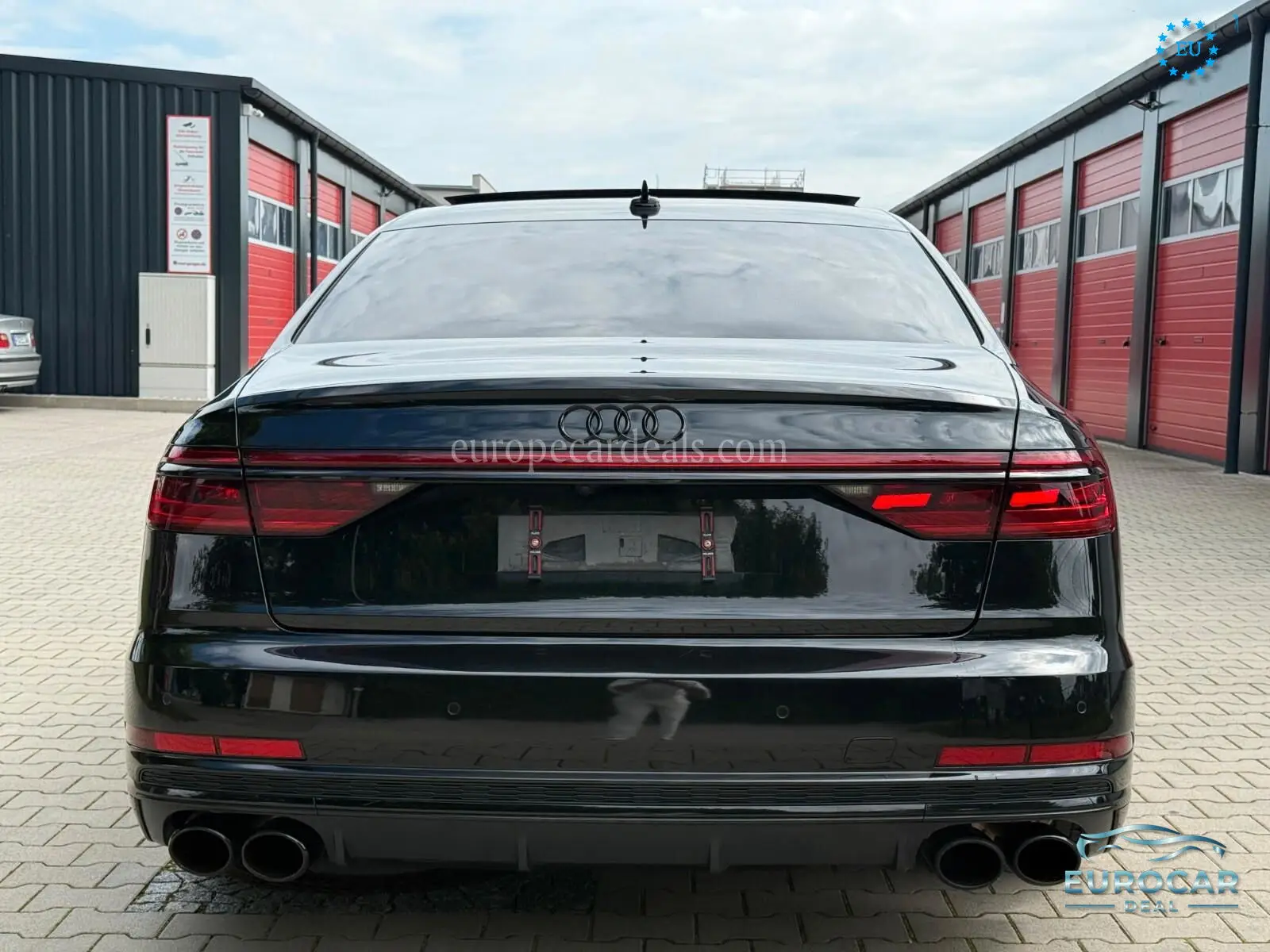 Audi S8