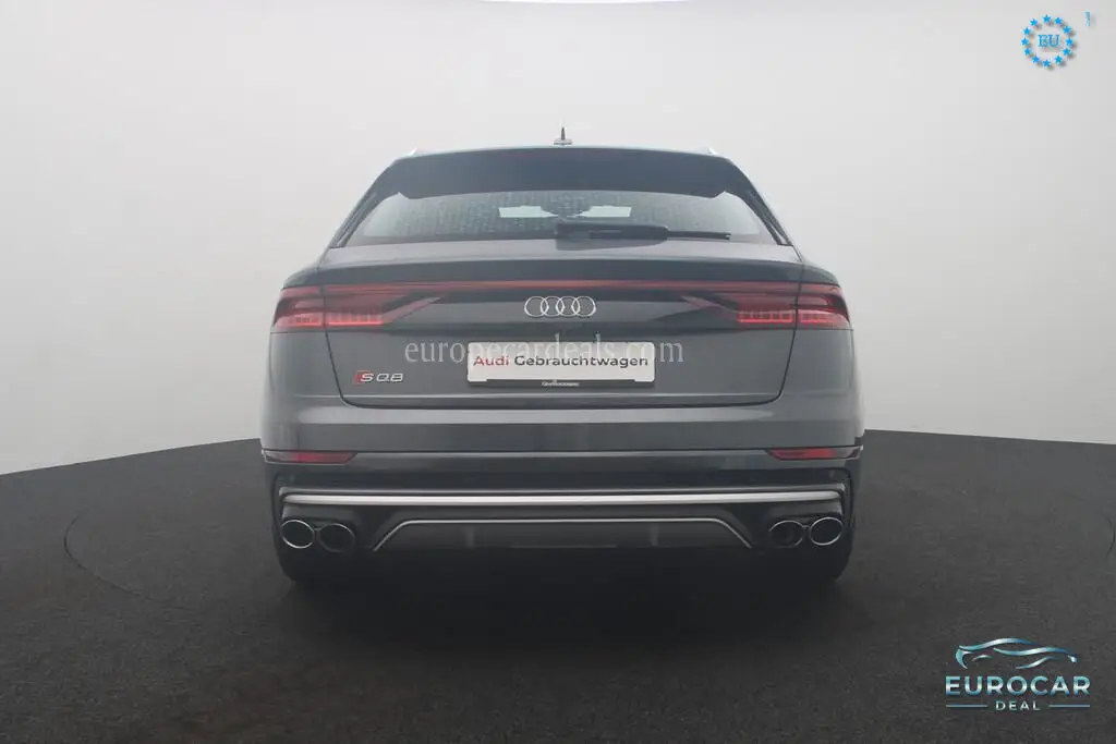 Audi SQ8