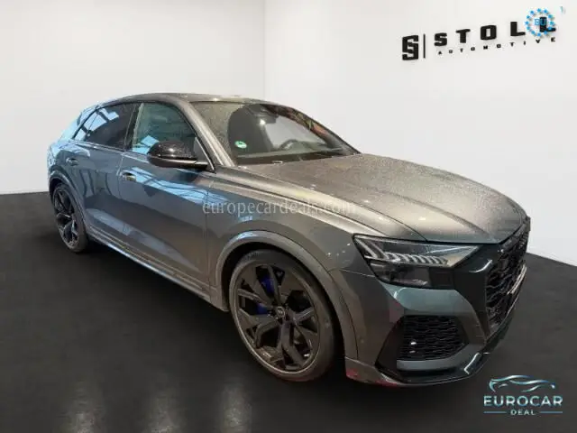 Audi RSQ8