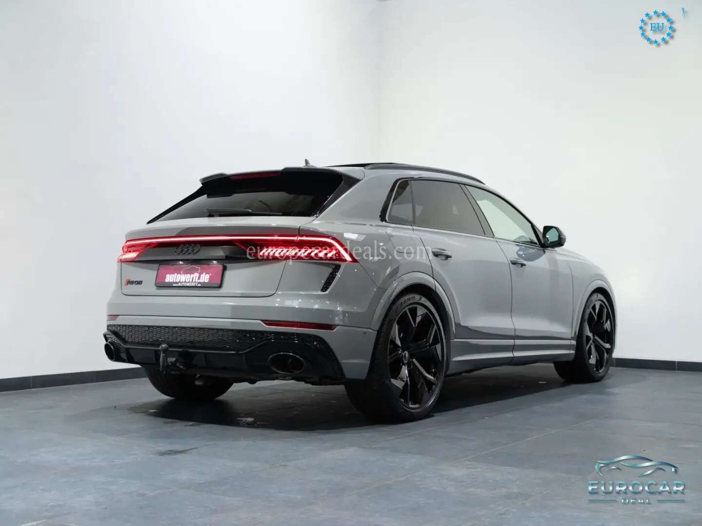 Audi RSQ8