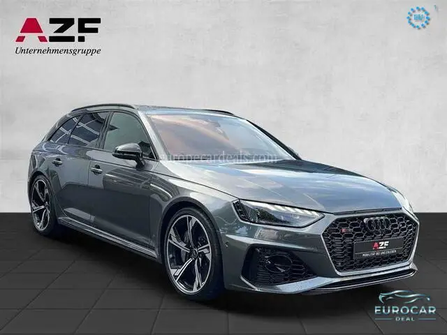Audi RS4