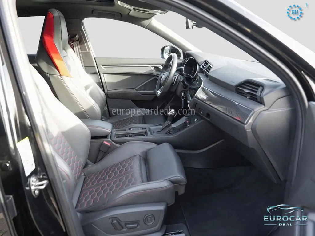 Audi RSQ3