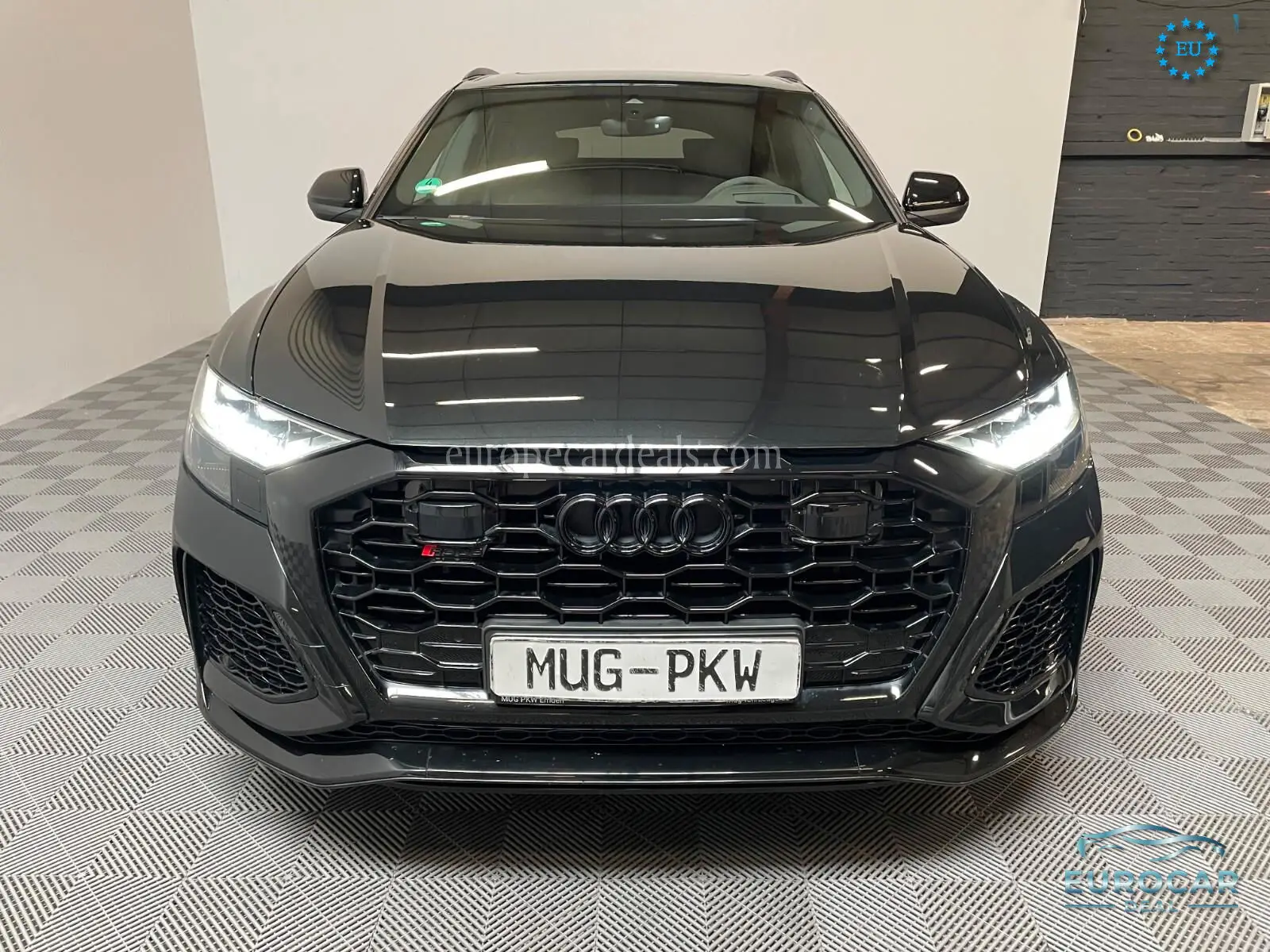 Audi RSQ8