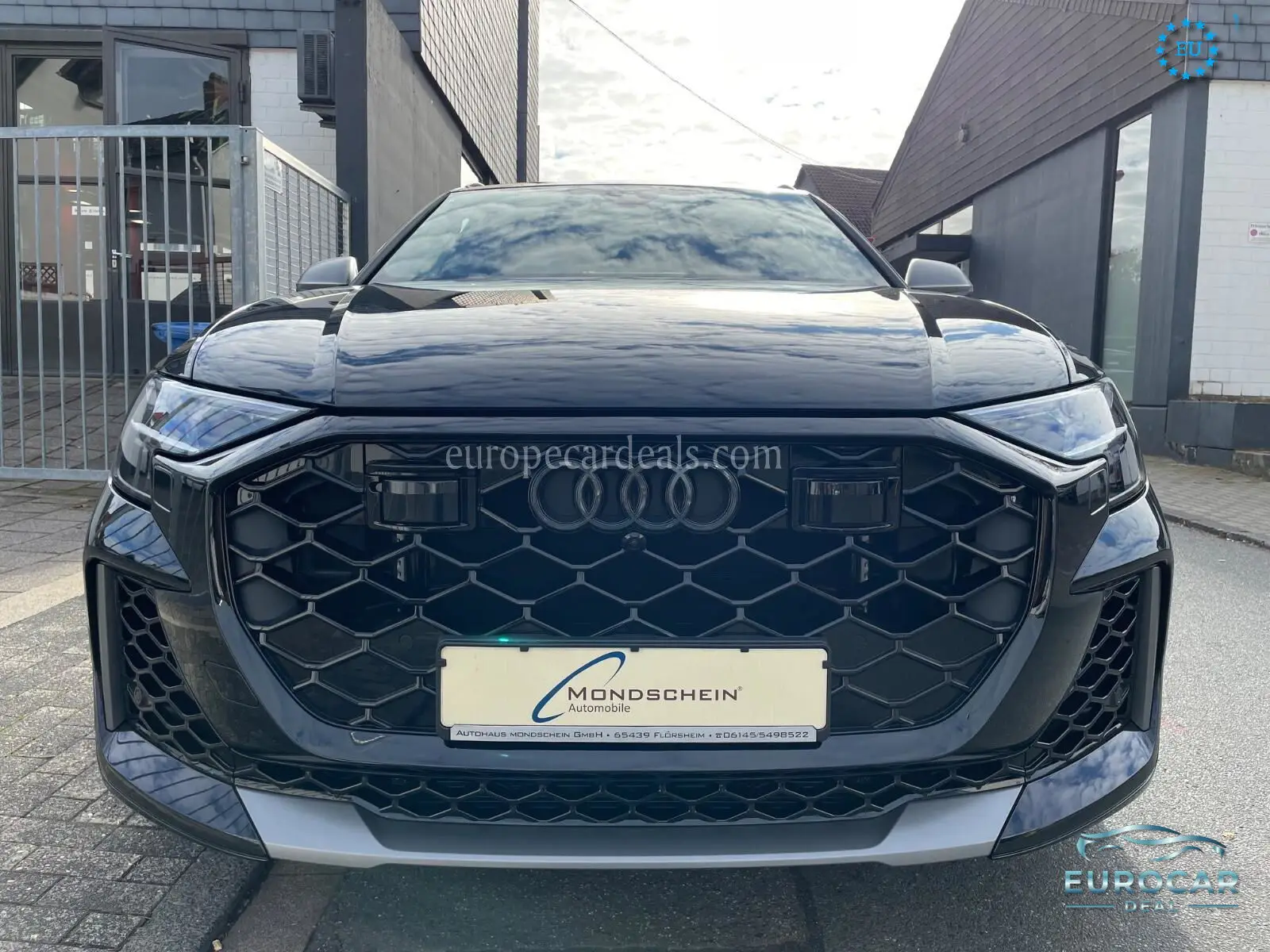 Audi RSQ8