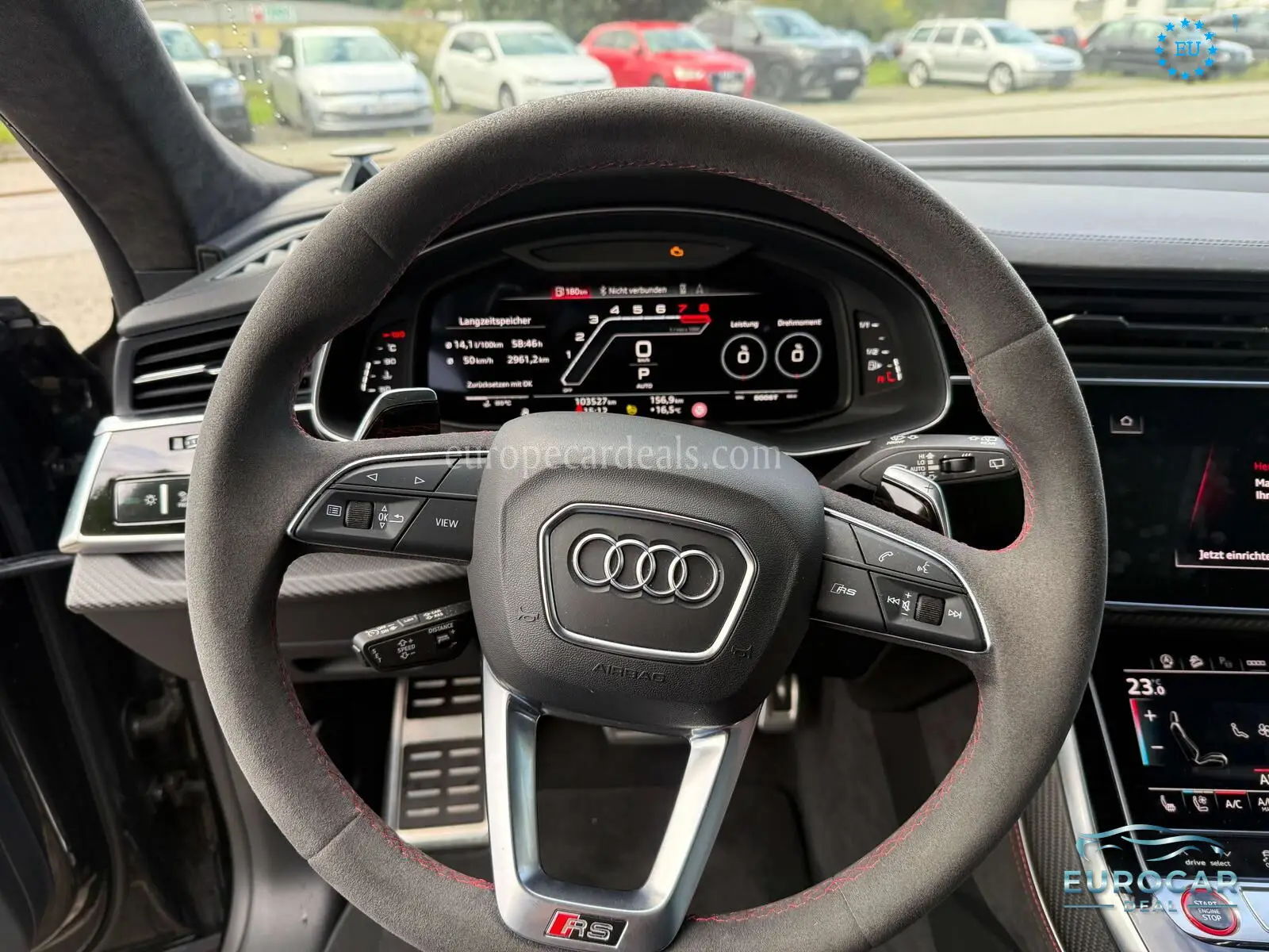 Audi RSQ8