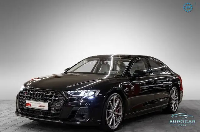 Audi S8