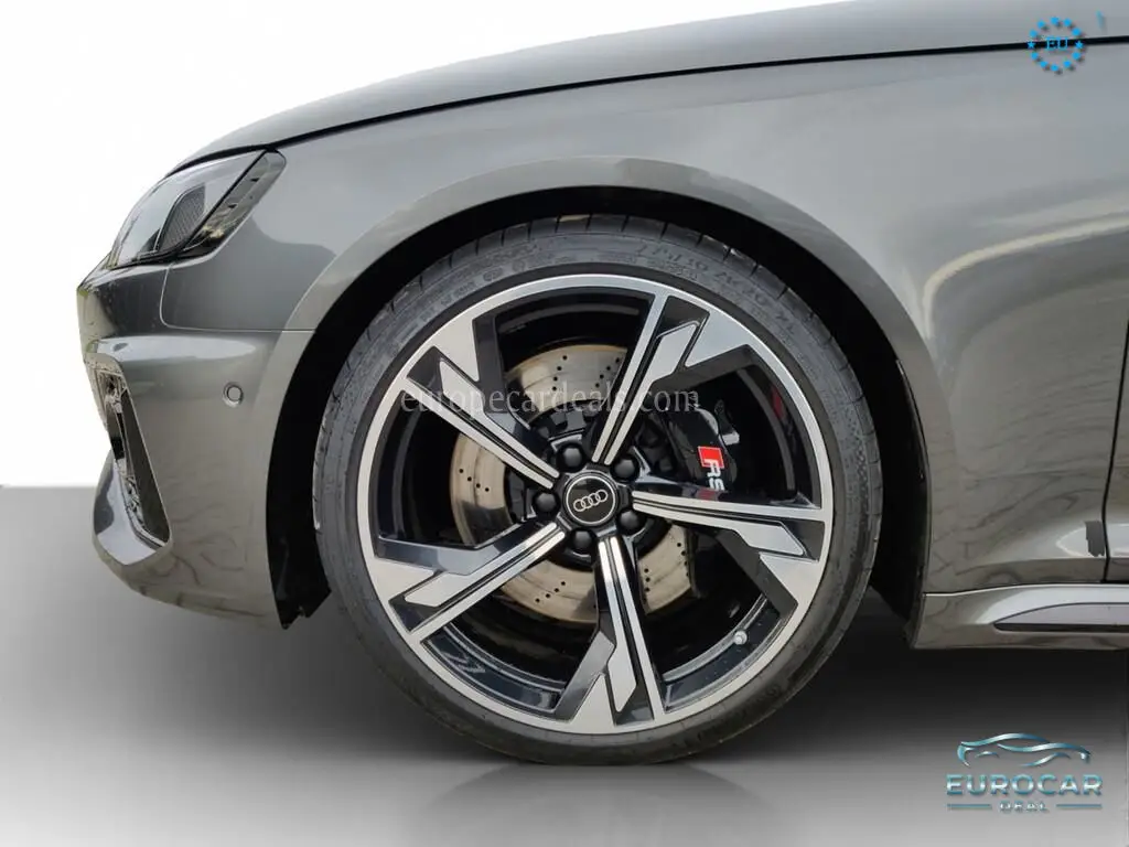 Audi RS4
