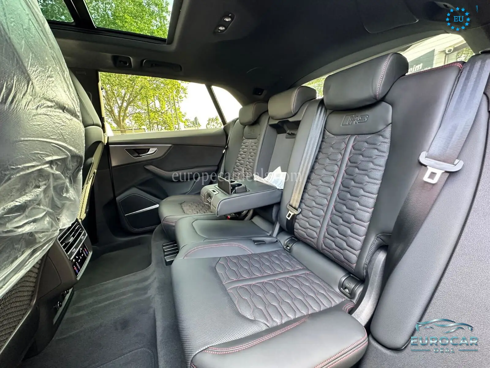 Audi RSQ8