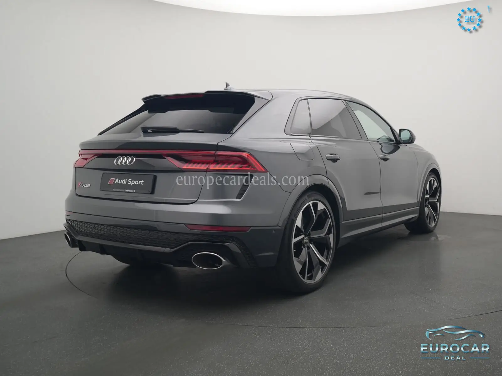 Audi RSQ8
