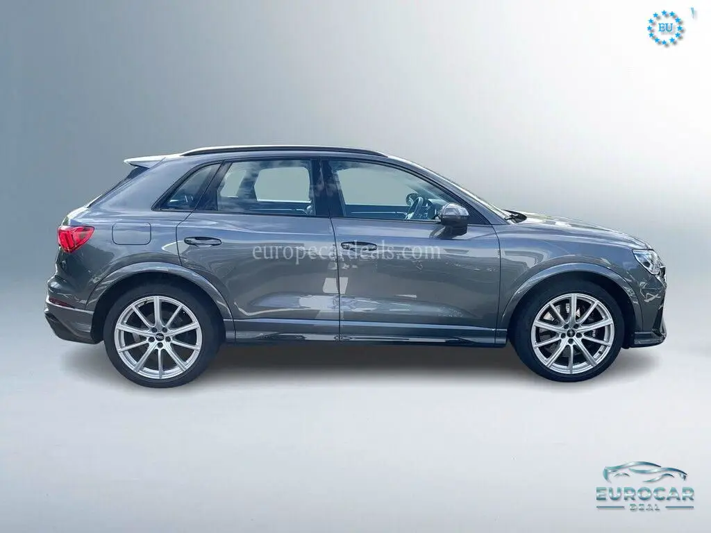 Audi RSQ3
