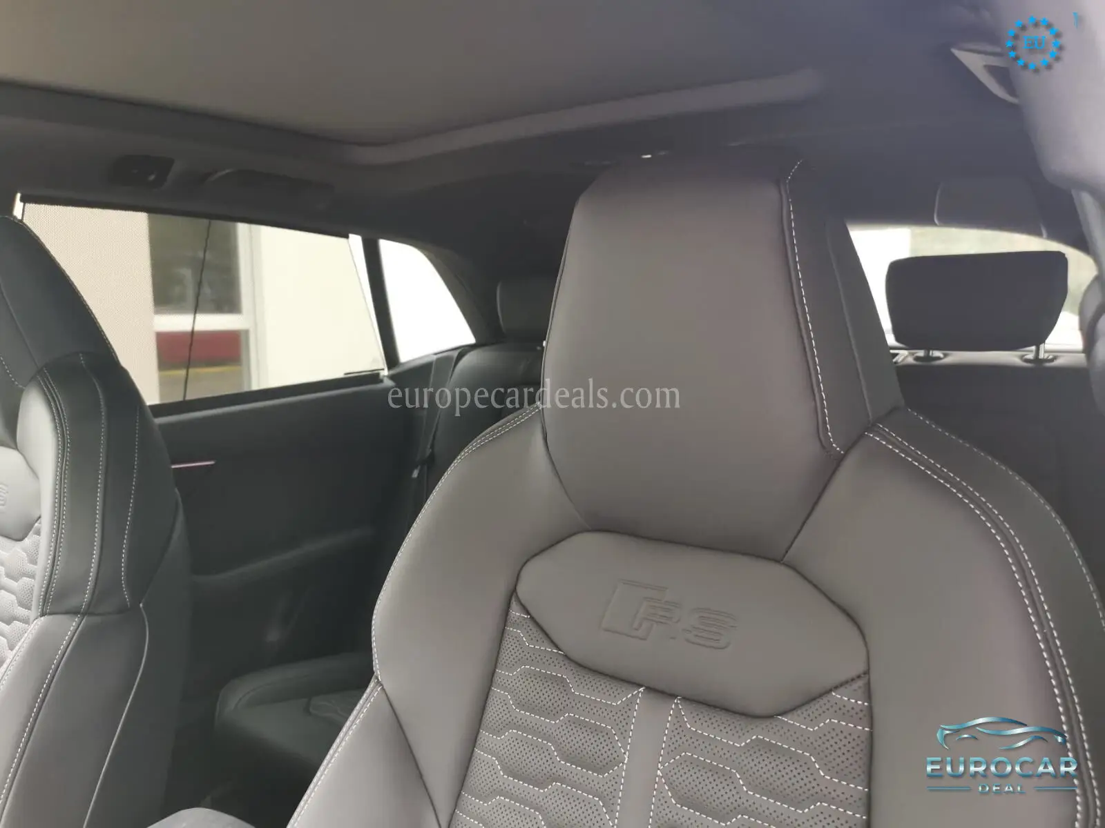Audi RSQ8