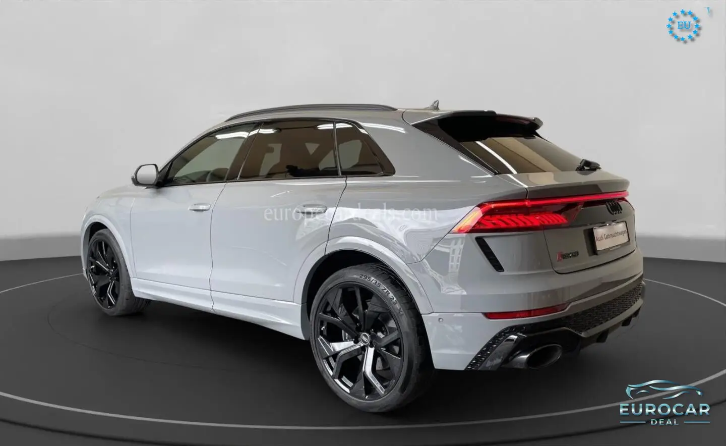 Audi RSQ8