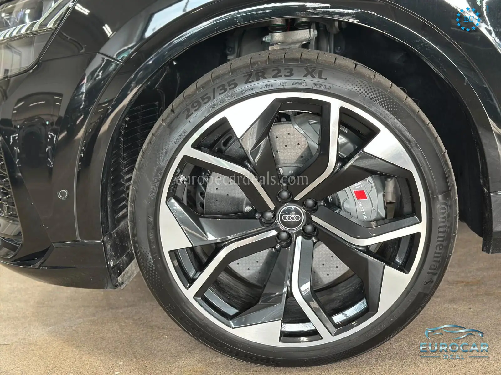 Audi RSQ8