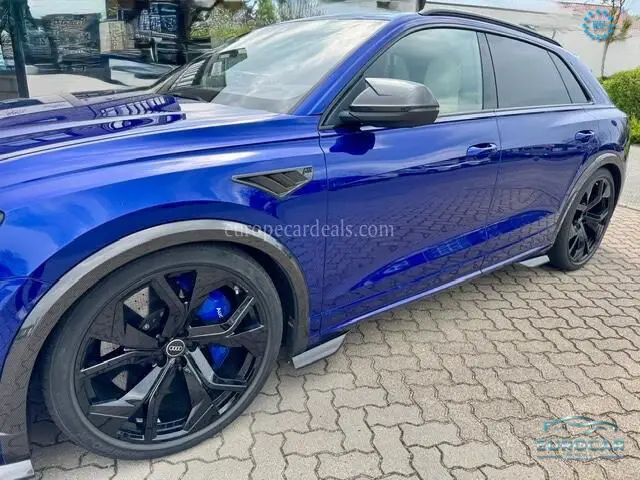 Audi RSQ8