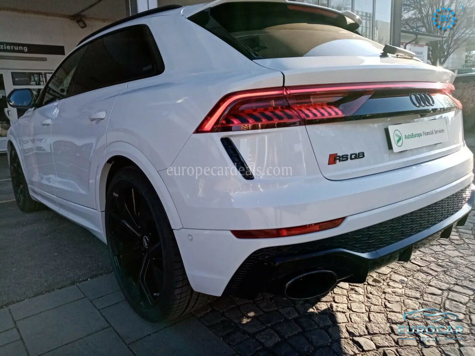 Audi RSQ8