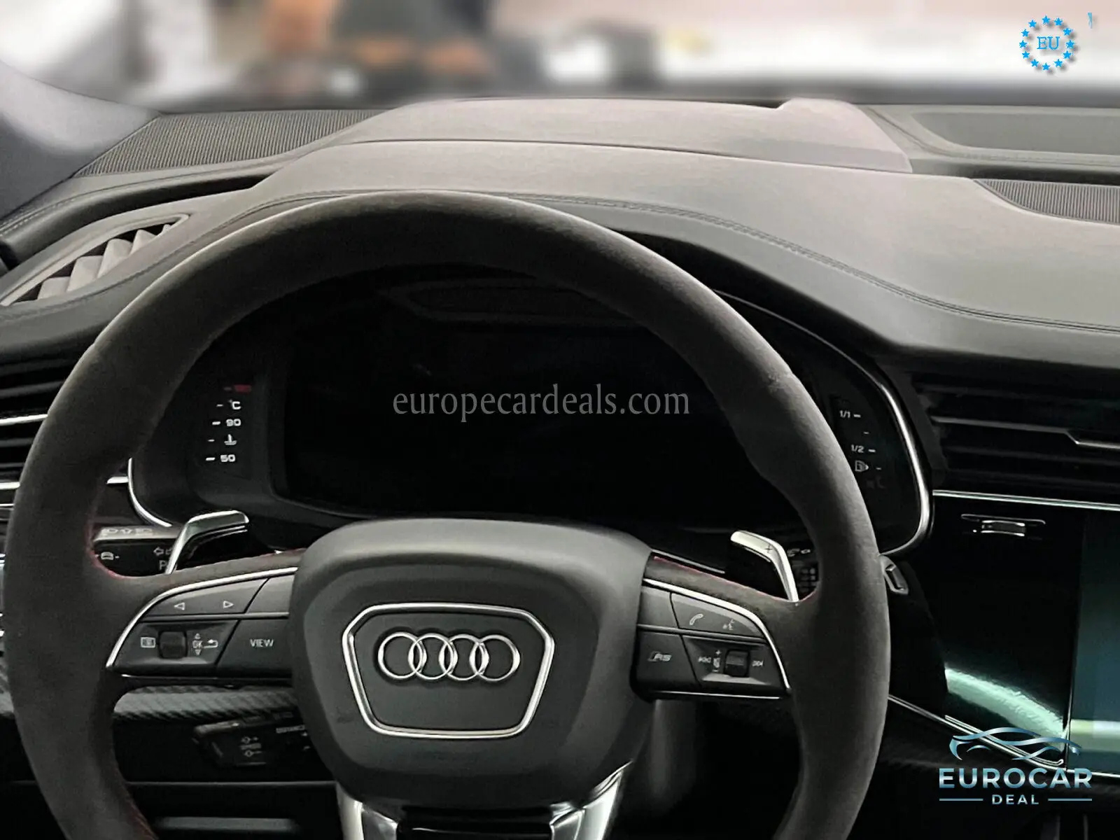 Audi RSQ8