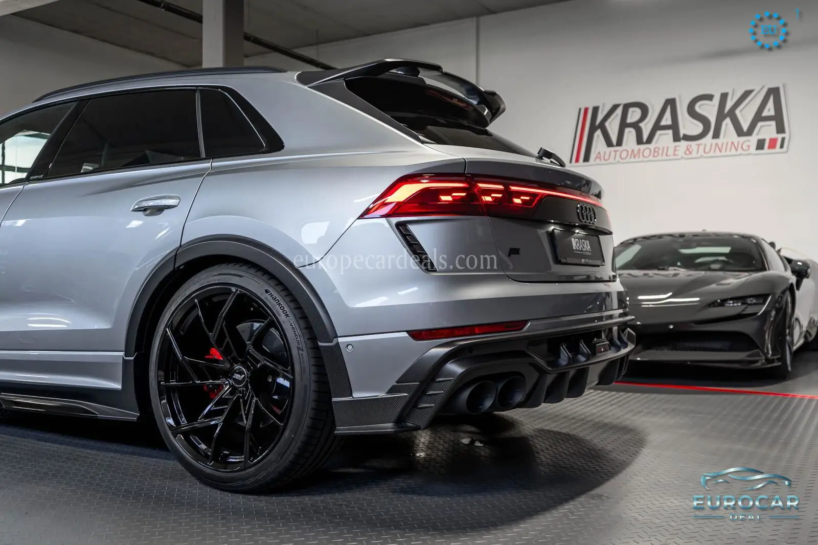 Audi RSQ8