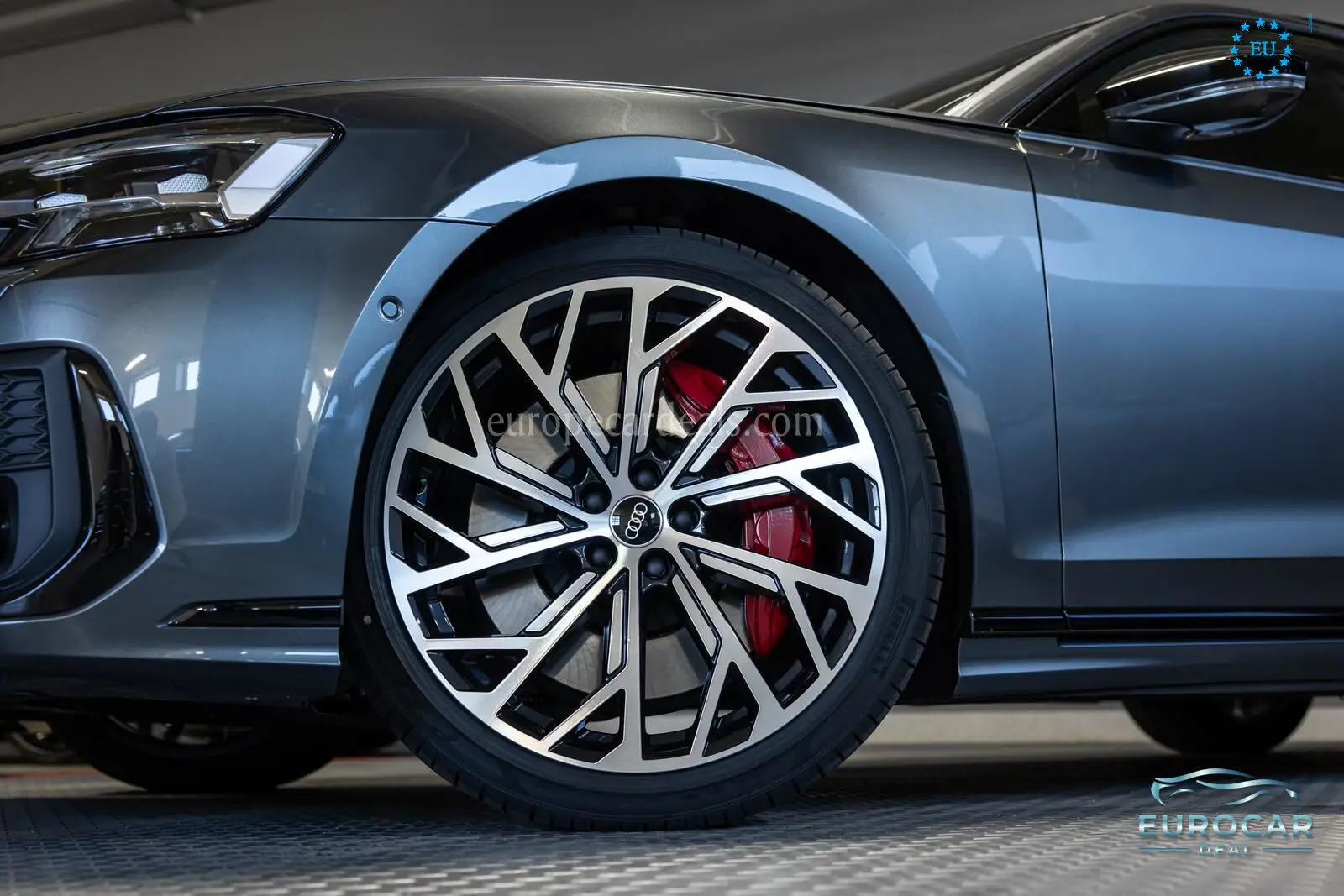 Audi S8