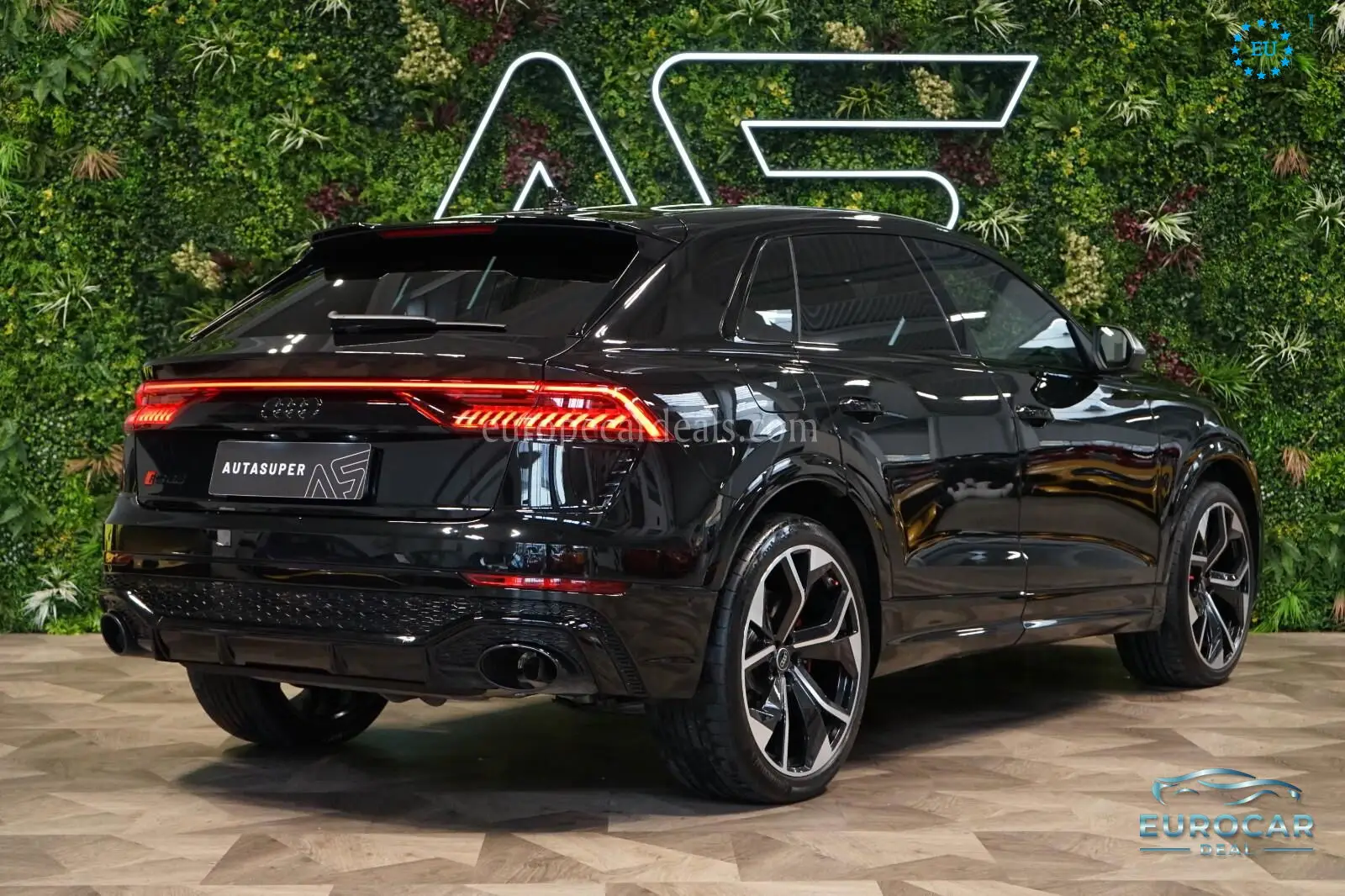 Audi RSQ8