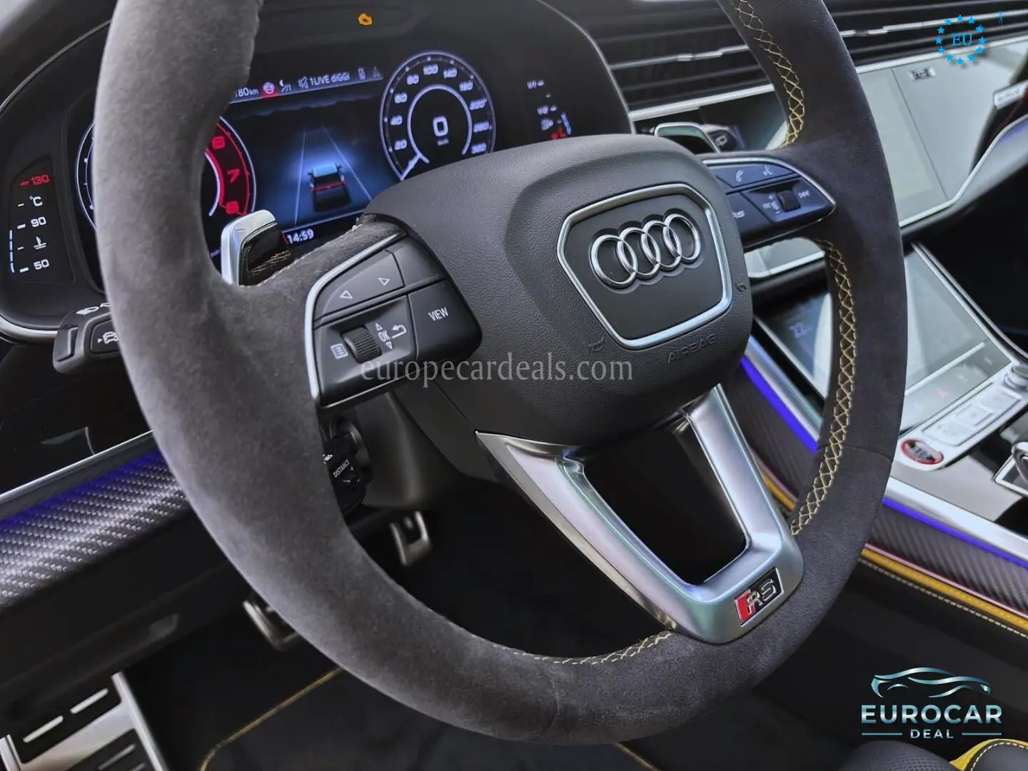 Audi RSQ8
