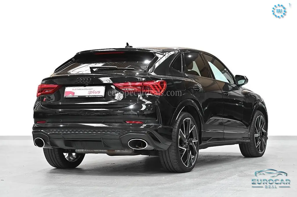 Audi RSQ3