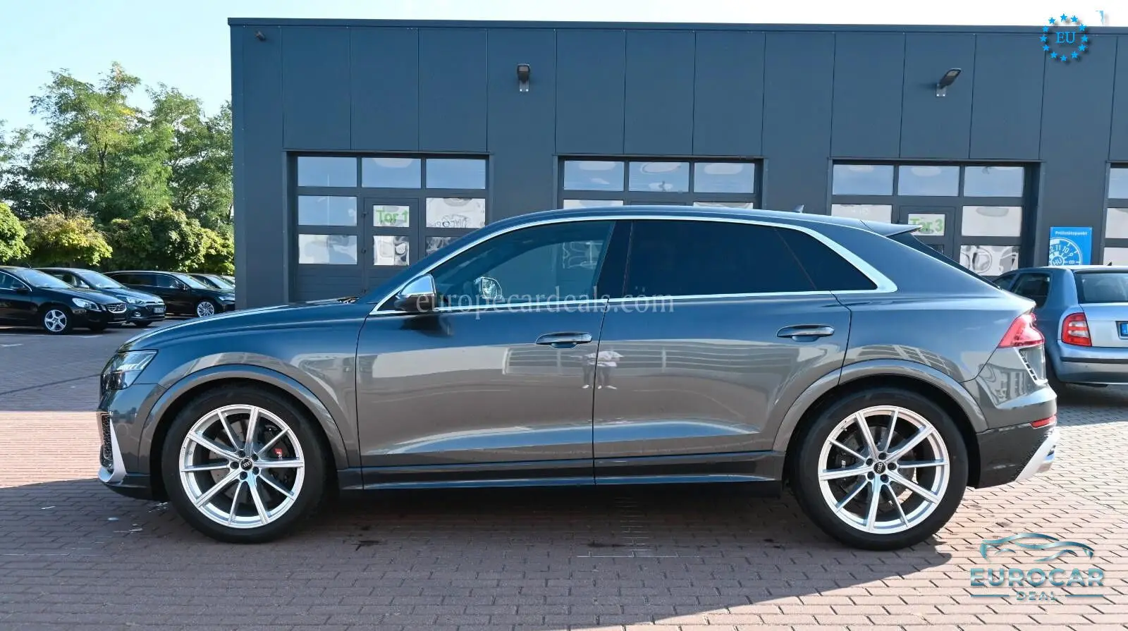 Audi RSQ8