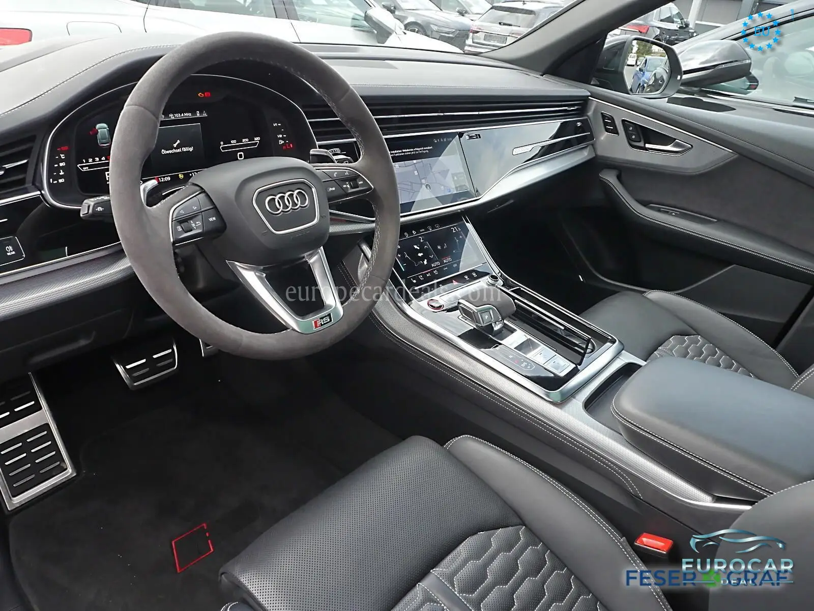 Audi RSQ8