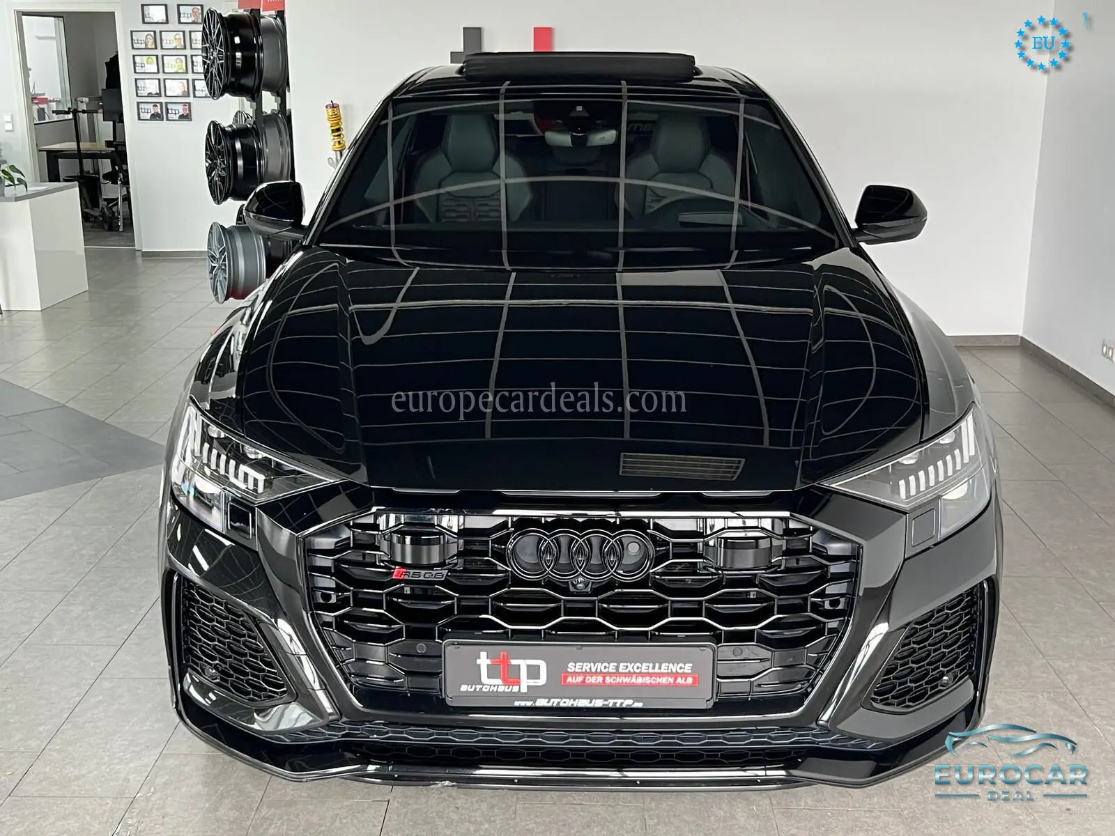 Audi RSQ8