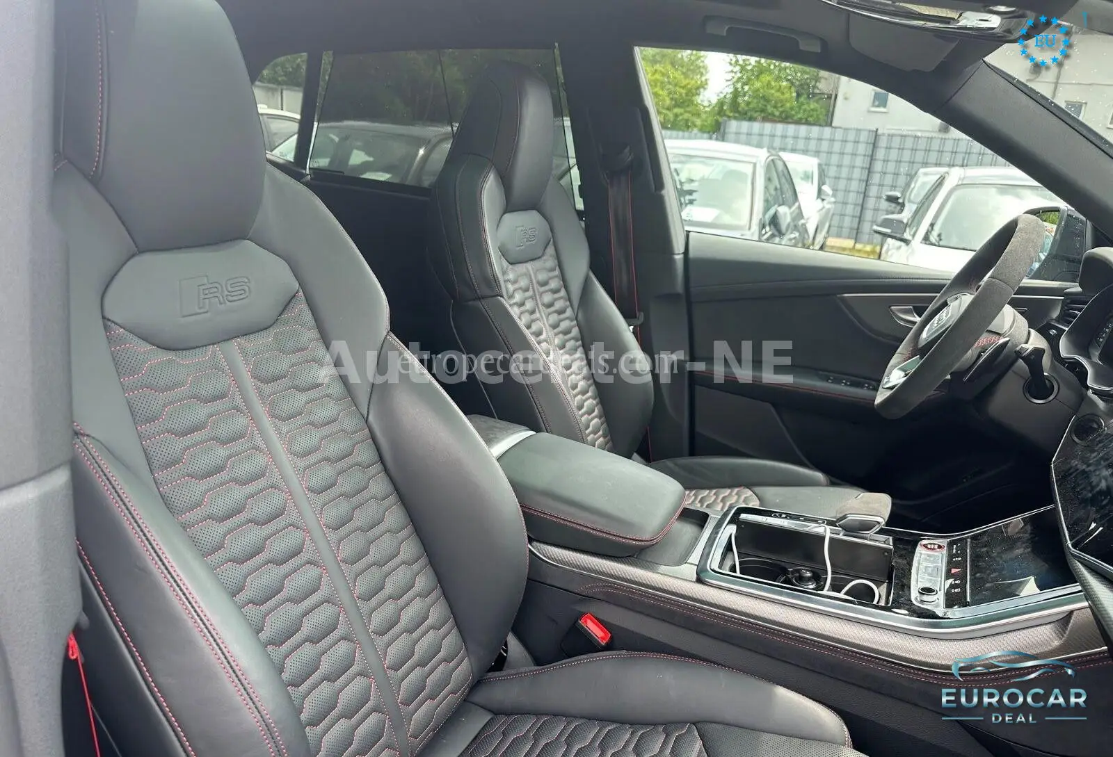 Audi RSQ8