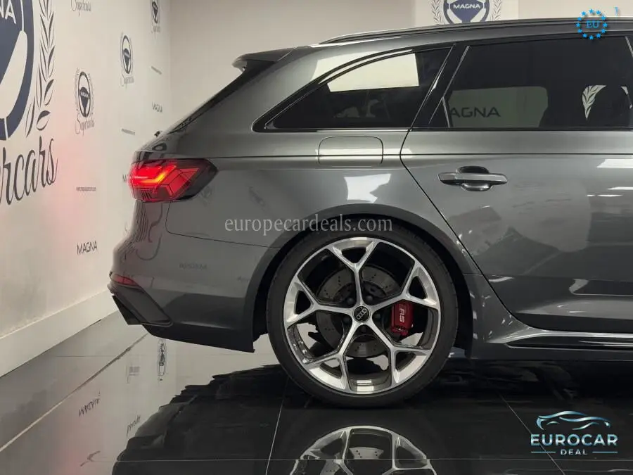 Audi RS4