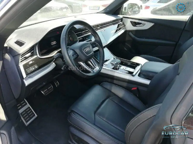 Audi SQ8