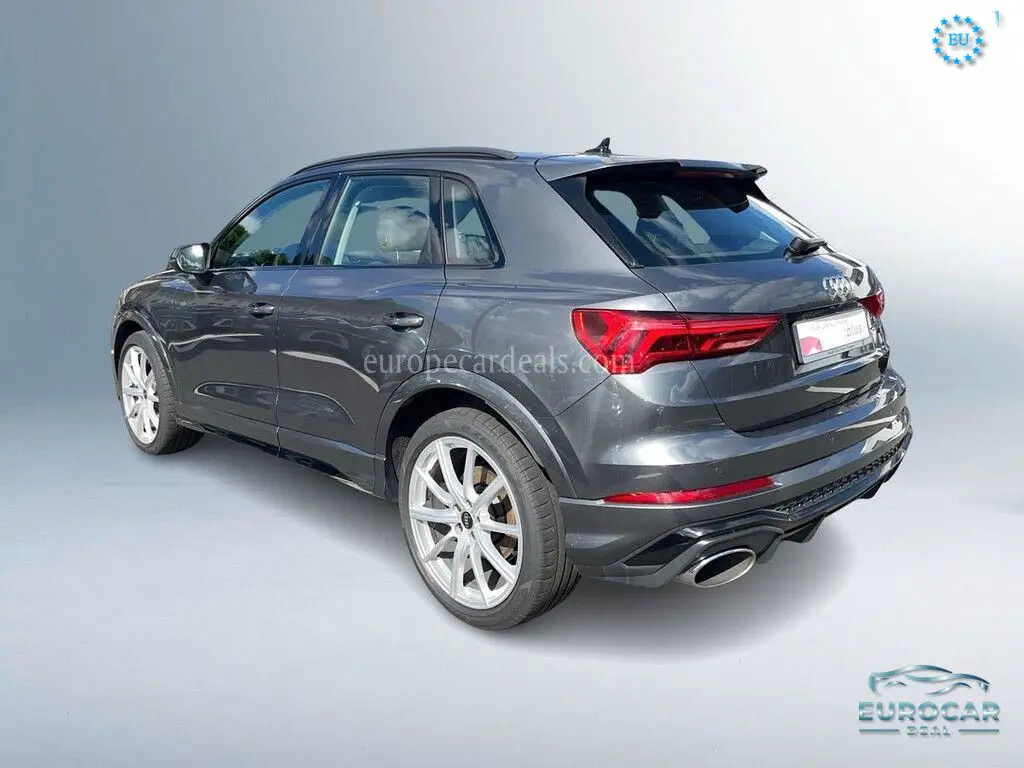 Audi RSQ3