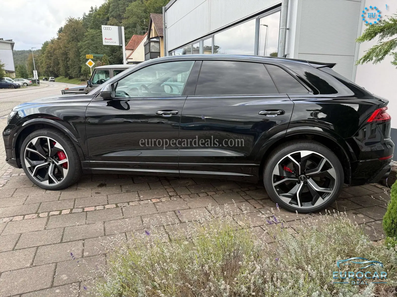 Audi RSQ8