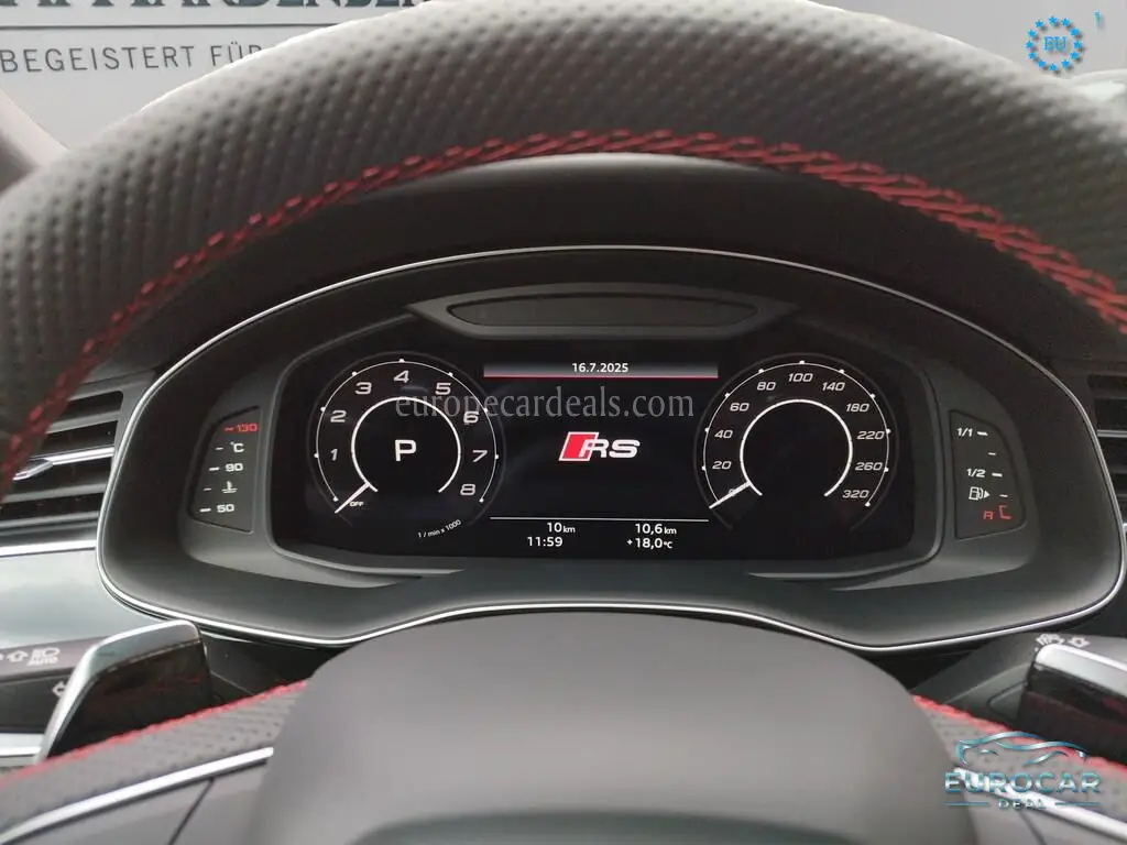 Audi RSQ8