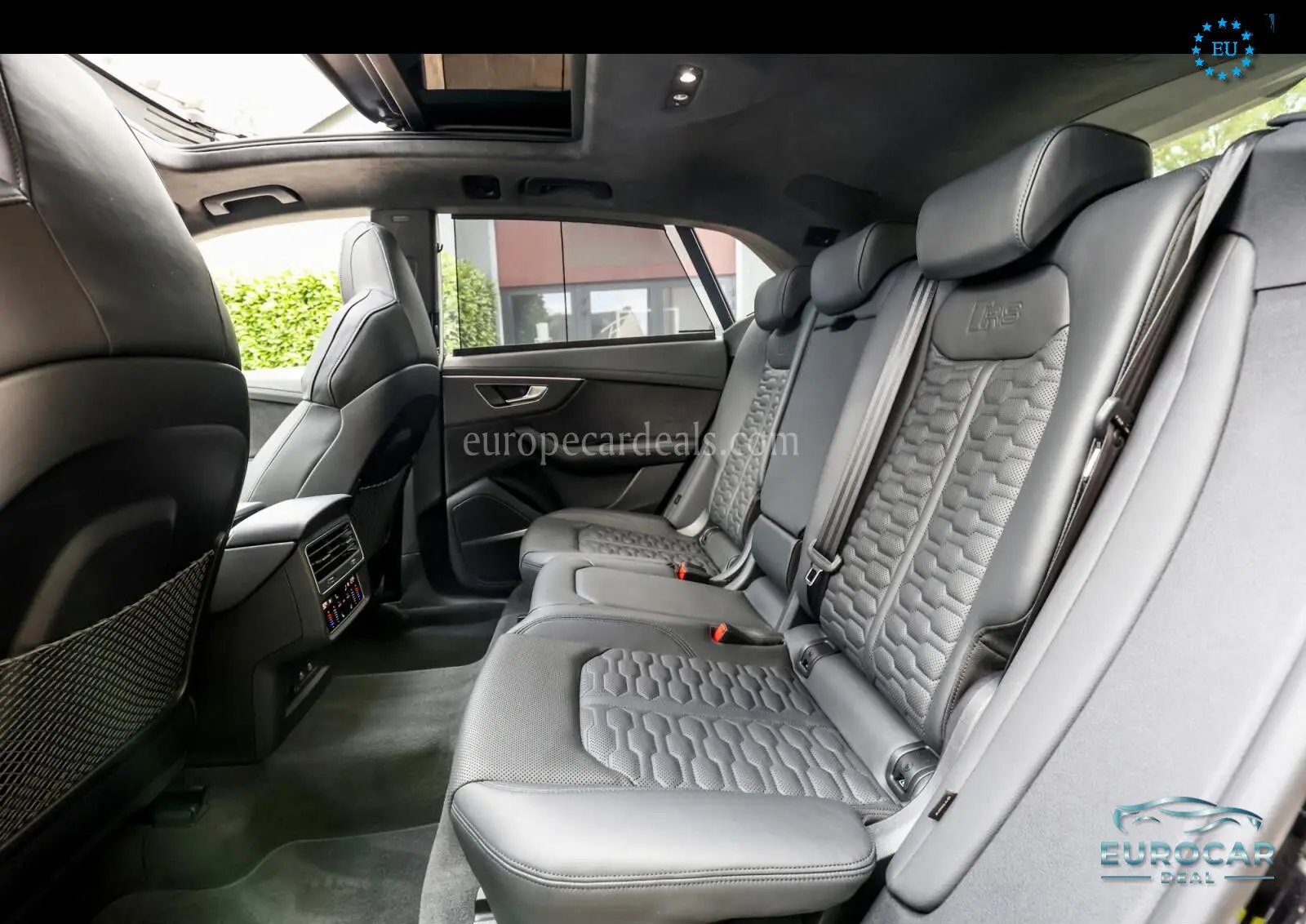 Audi RSQ8