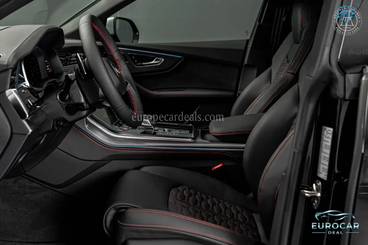 Audi RSQ8