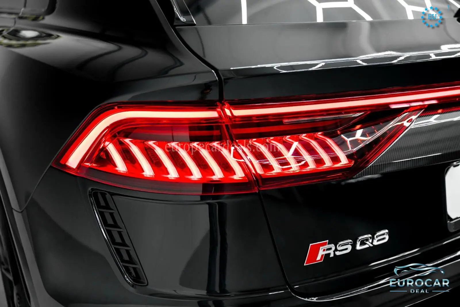 Audi RSQ8