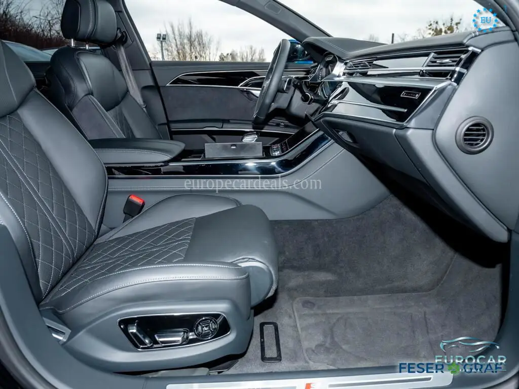 Audi S8