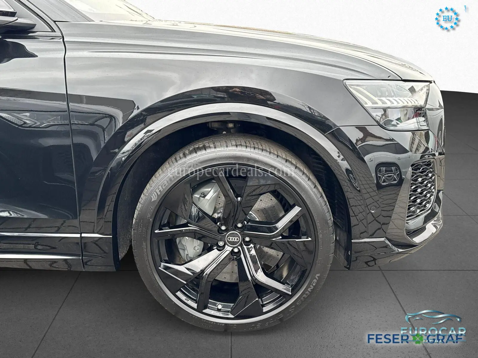 Audi RSQ8