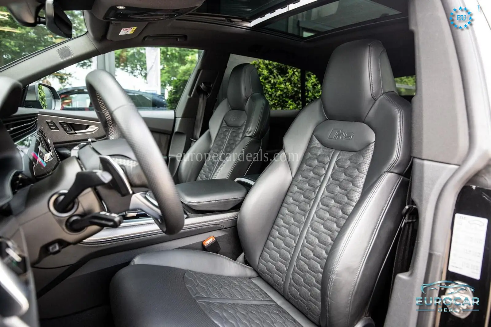 Audi RSQ8
