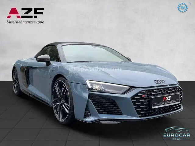 Audi R8
